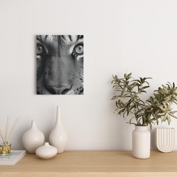 Black & White Tiger Photo - Image 2